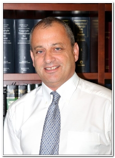 עורך דין טוני גרינמן